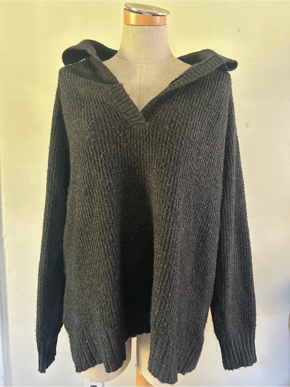 American Eagle Black Hooded Knit Pullover